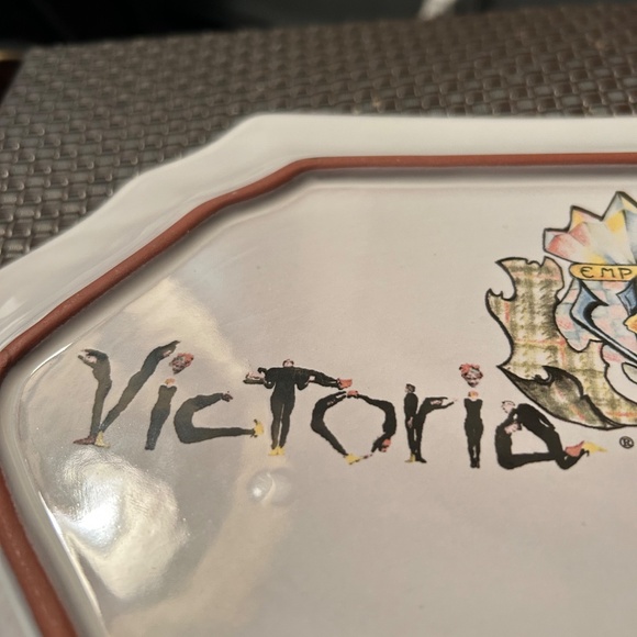 MACKENZIE CHIKD PLATTER. SIGNATURE VITORIA a& RICHARD. LOVELY ♥️♥️♥️ - Picture 9 of 14